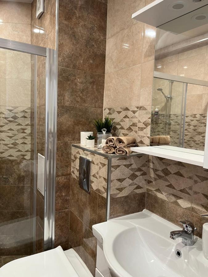 Azzurro Premium Apartment On Bulevard Bogoridi Burgas Extérieur photo