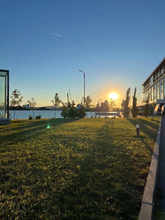 Azzurro Premium Apartment On Bulevard Bogoridi Burgas Extérieur photo