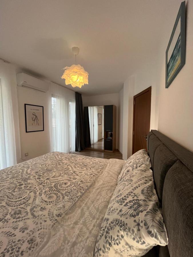 Azzurro Premium Apartment On Bulevard Bogoridi Burgas Extérieur photo