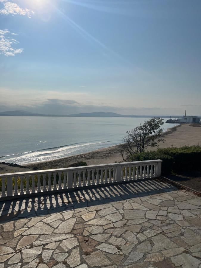 Azzurro Premium Apartment On Bulevard Bogoridi Burgas Extérieur photo