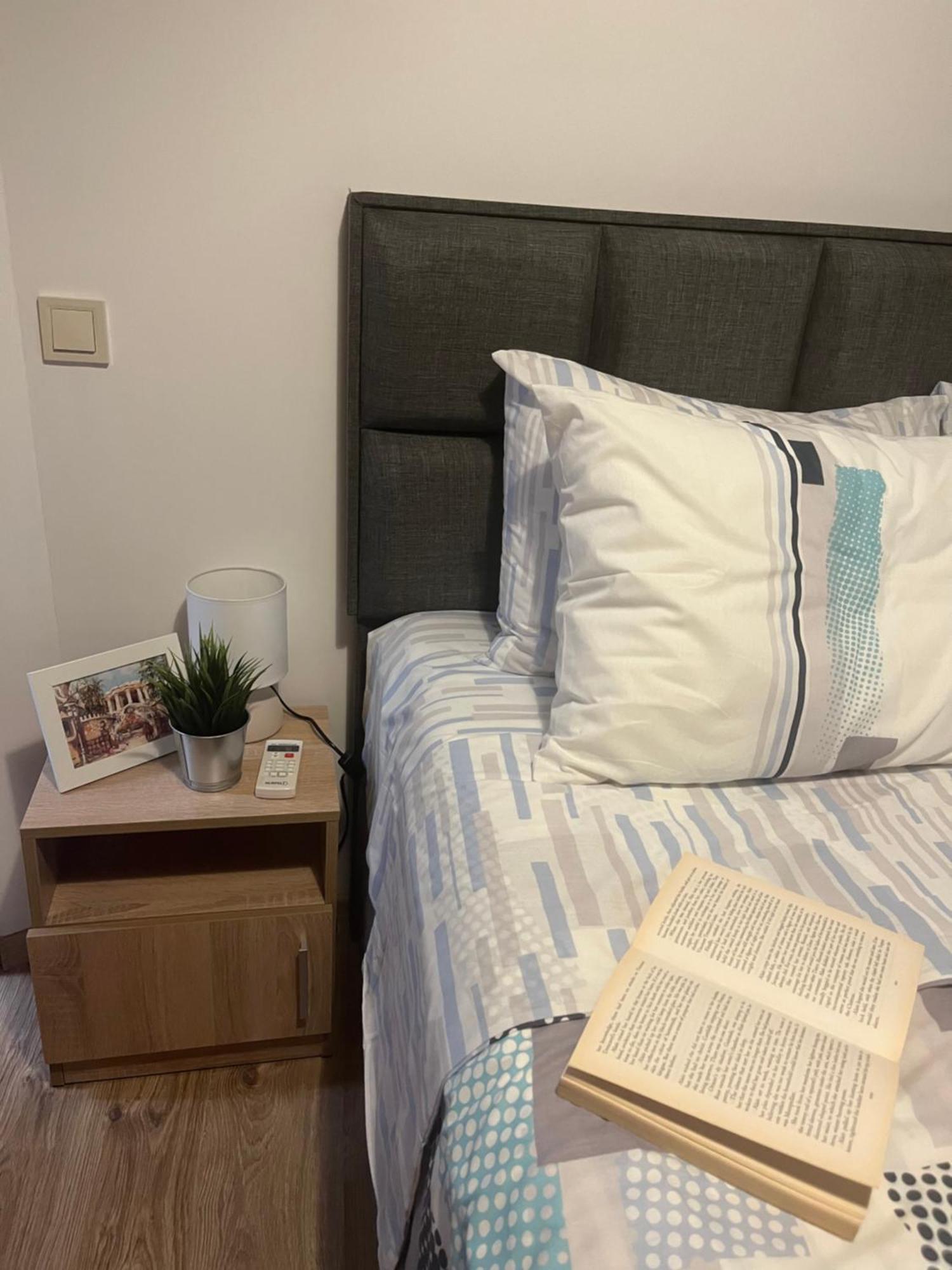 Azzurro Premium Apartment On Bulevard Bogoridi Burgas Extérieur photo